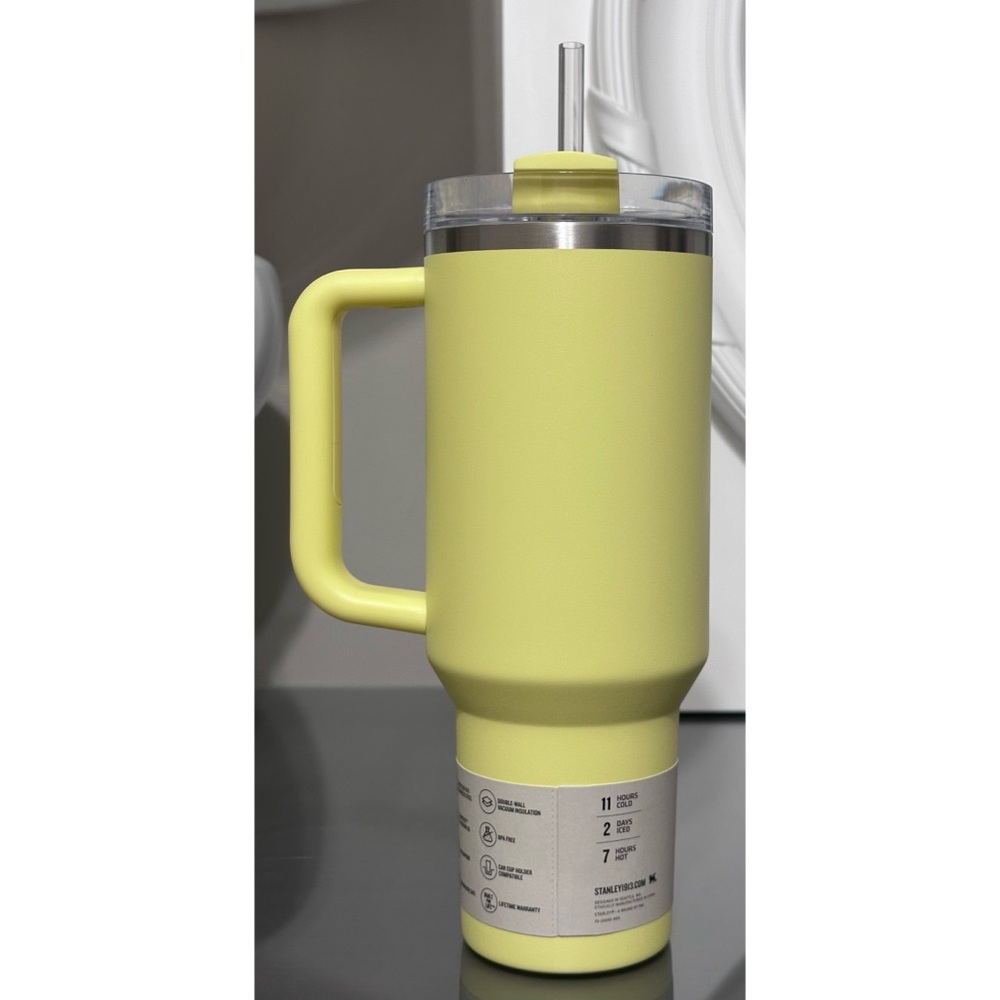 Stanley Quencher H2.0 FlowState Tumbler 40oz, LEMONADE - Picture 2 of 4